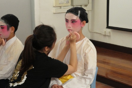 Glamorous Makeup – Lecture cum Demonstration on the Cantonese Opera Makeup