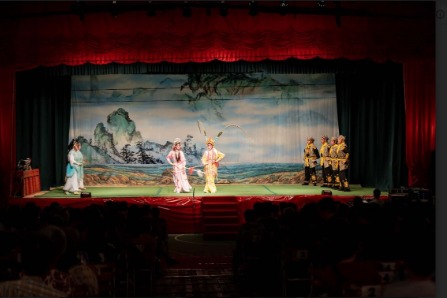 The Way of Inheritance ─ Lecture on the Basic Performing Skills and Movements of Cantonese Opera