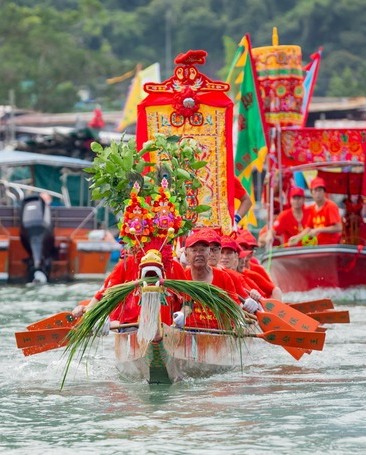 Tai O Dragon Boat Water Parade*